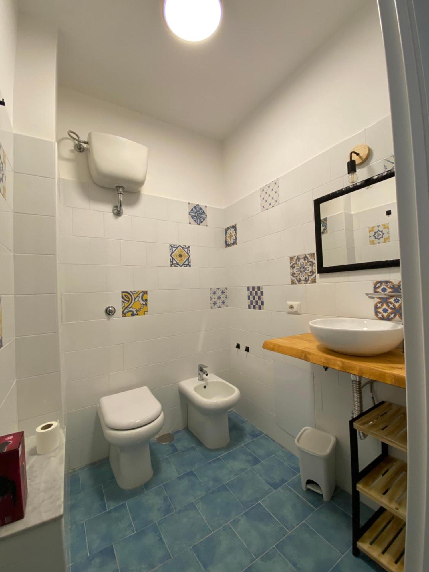Le Camere Del Nonno Luigi Naples Exterior photo
